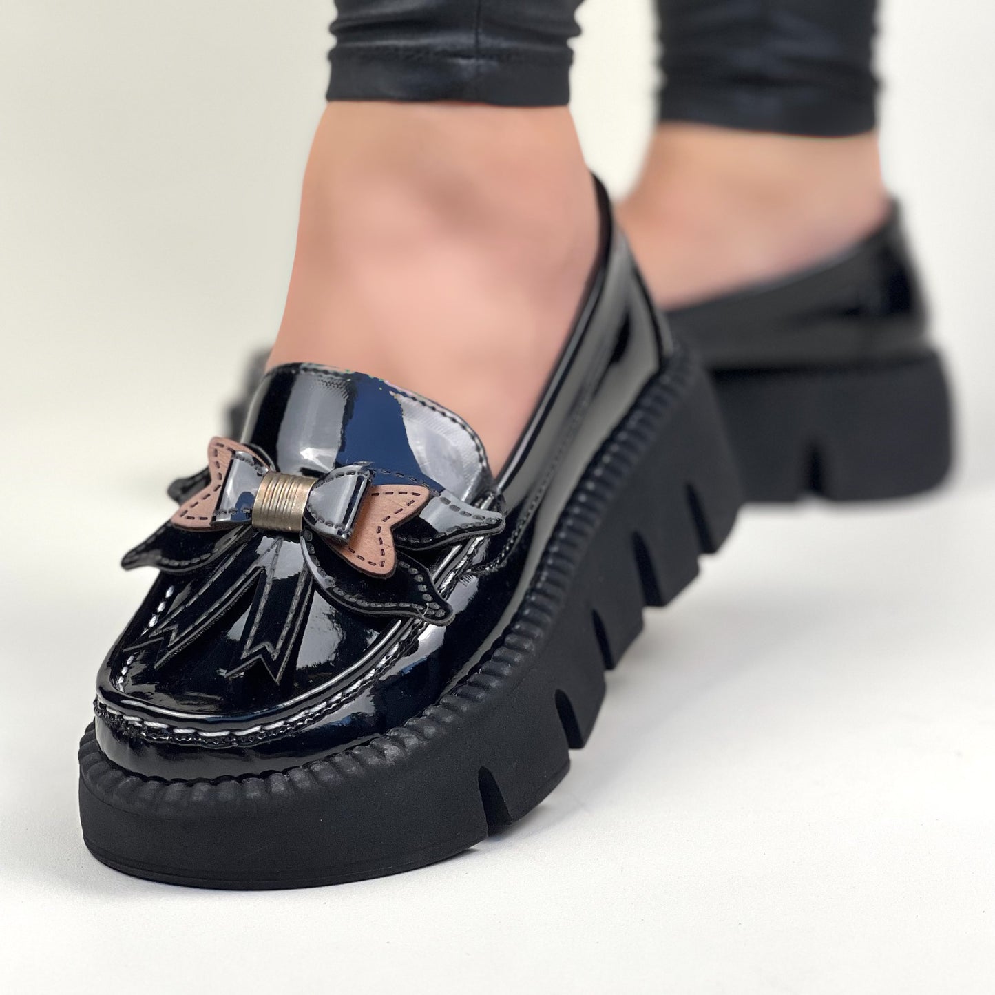 Apache Dama Coquette Ref 129 Charol